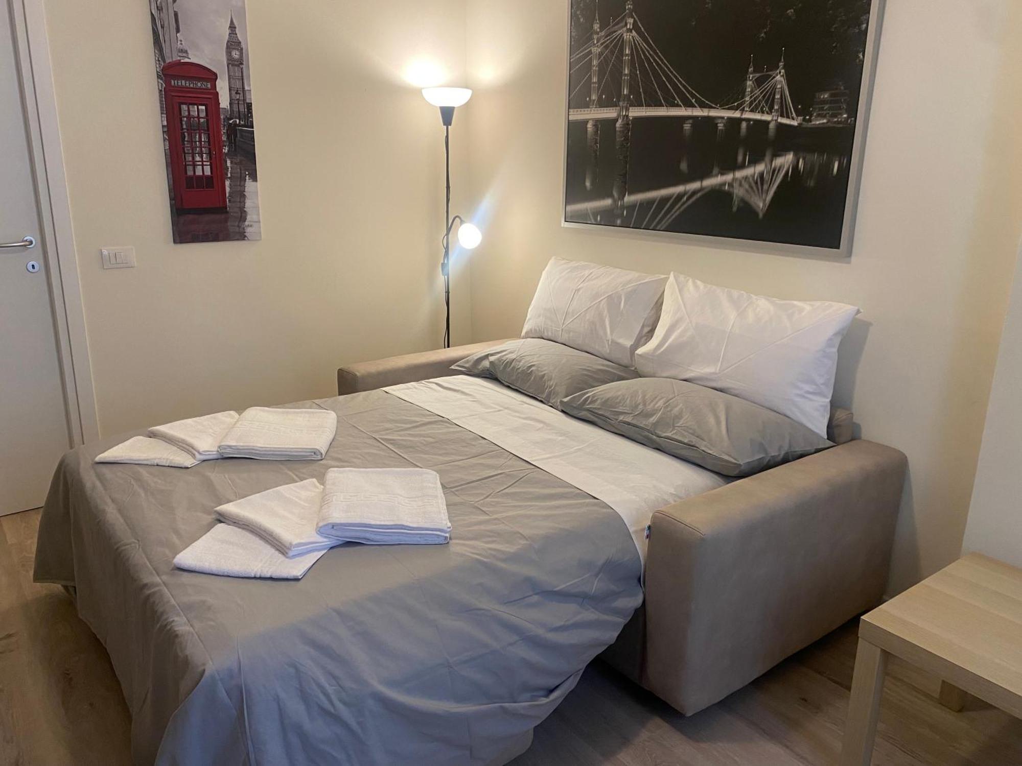 Appartamento Anna - Comfort E Stile In Centro Storico Имола Экстерьер фото