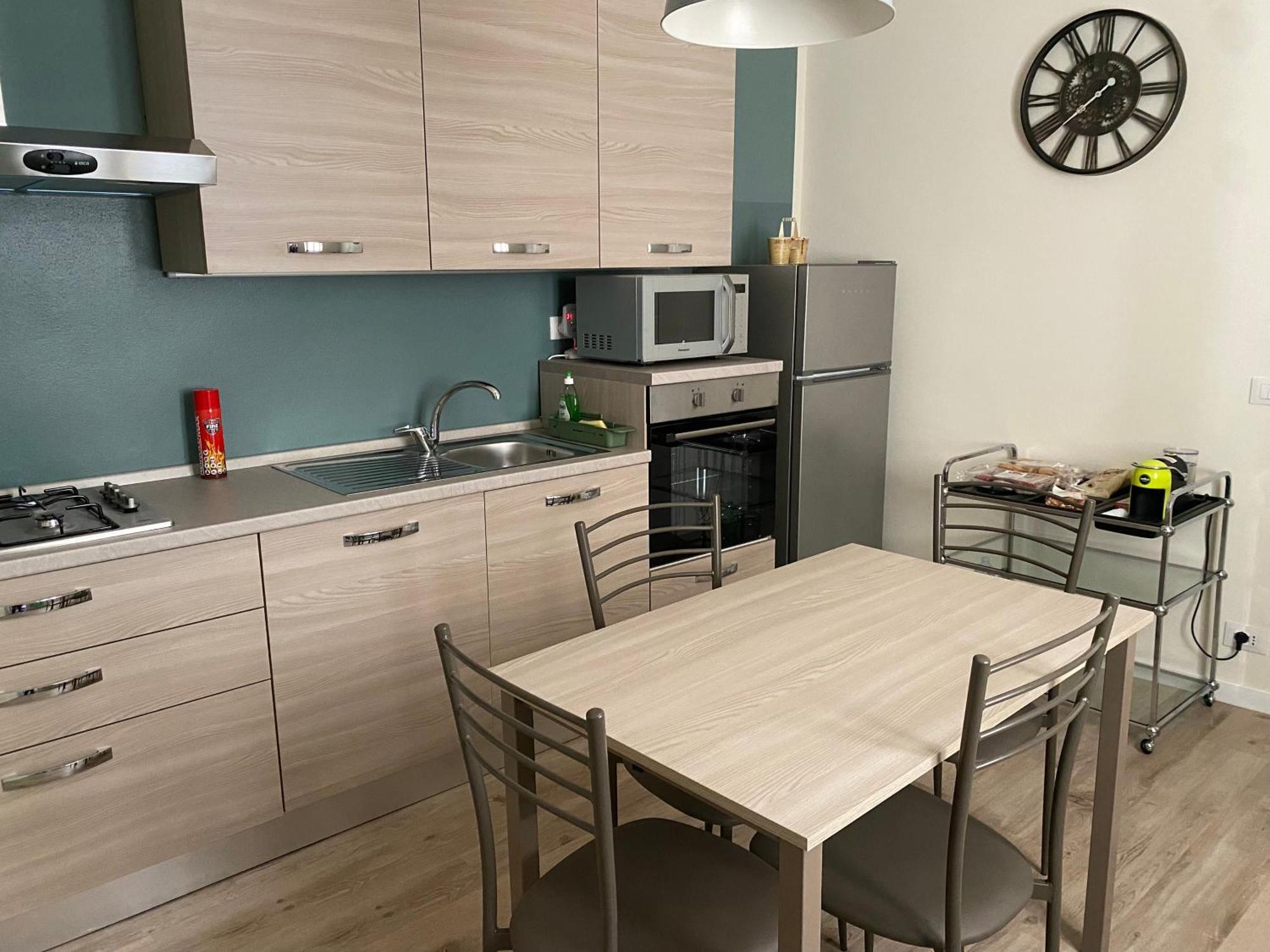 Appartamento Anna - Comfort E Stile In Centro Storico Имола Экстерьер фото