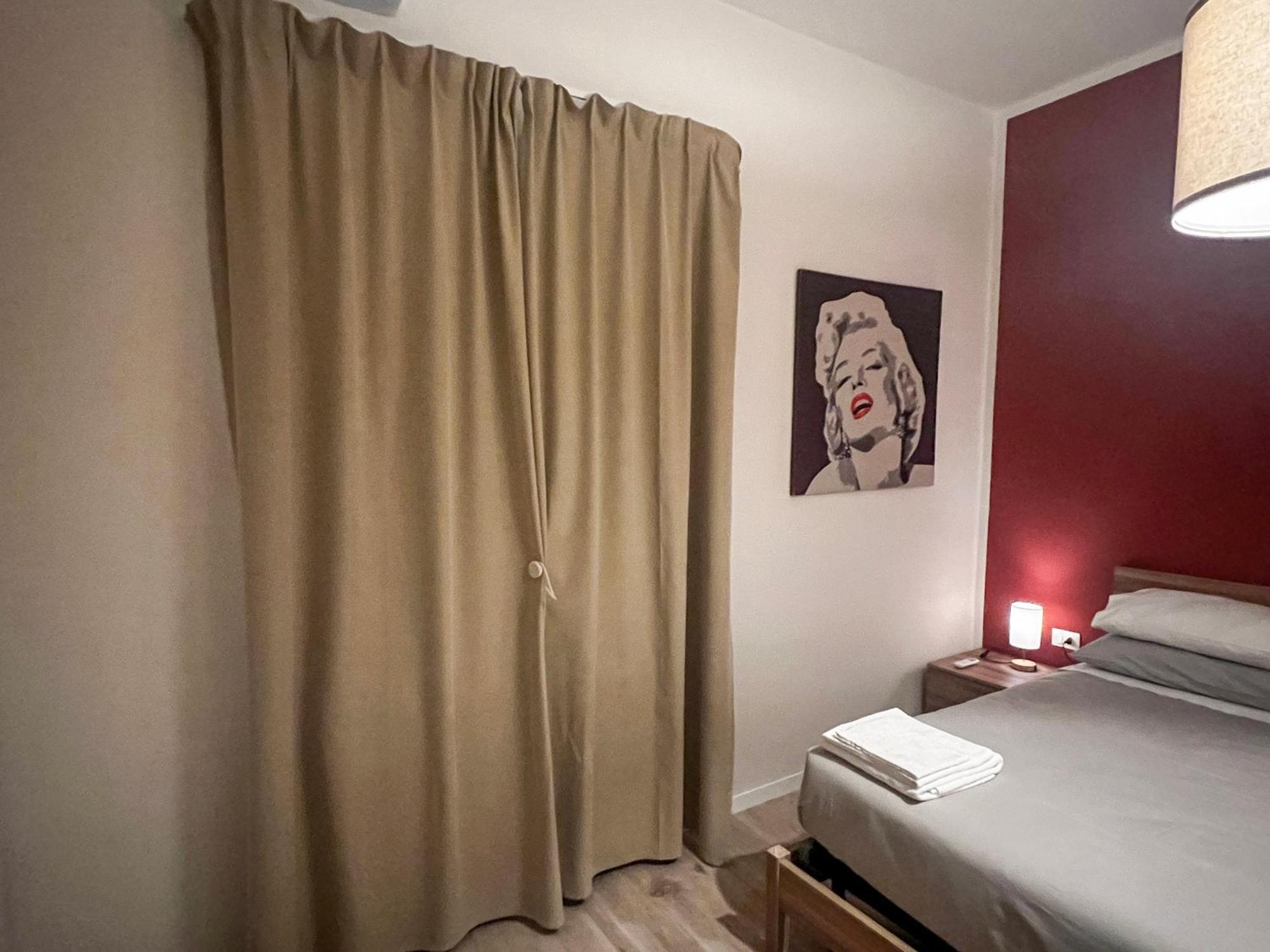Appartamento Anna - Comfort E Stile In Centro Storico Имола Экстерьер фото